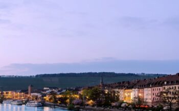 Würzburg bei Dämmerung