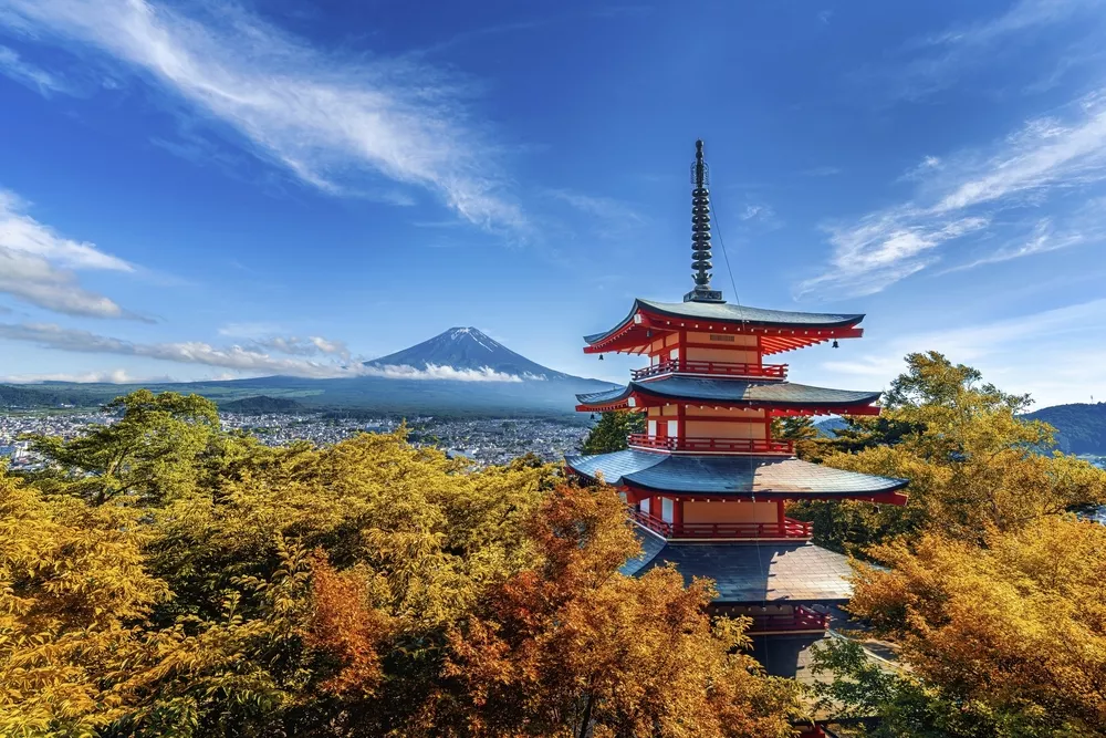  Japan, Chureito Pagode und Fuji Berg im Herbst