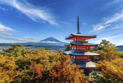  Japan, Chureito Pagode und Fuji Berg im Herbst