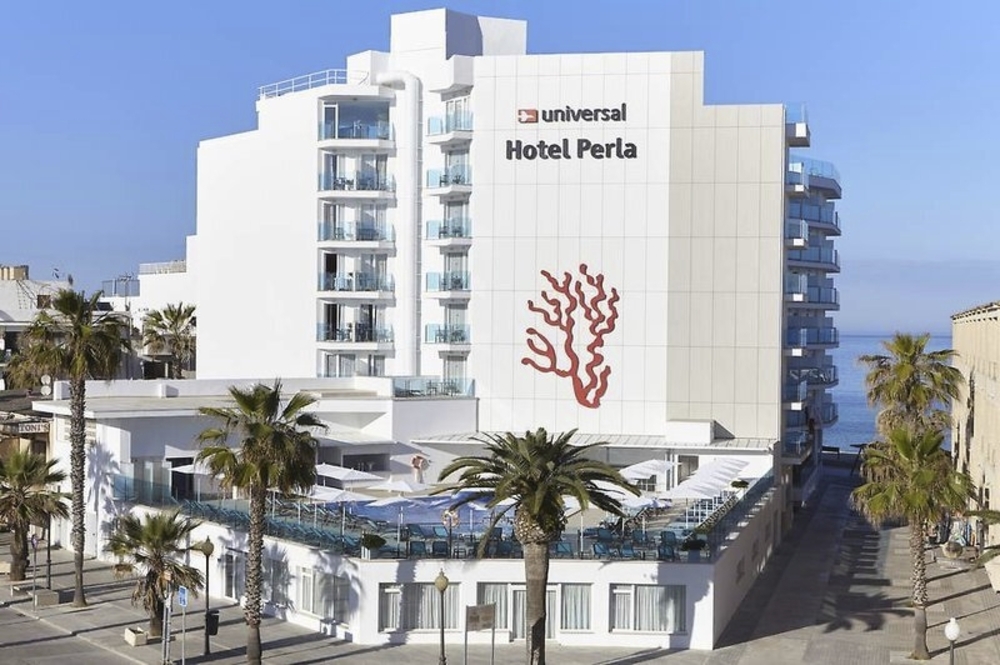 Universal Hotel Perla